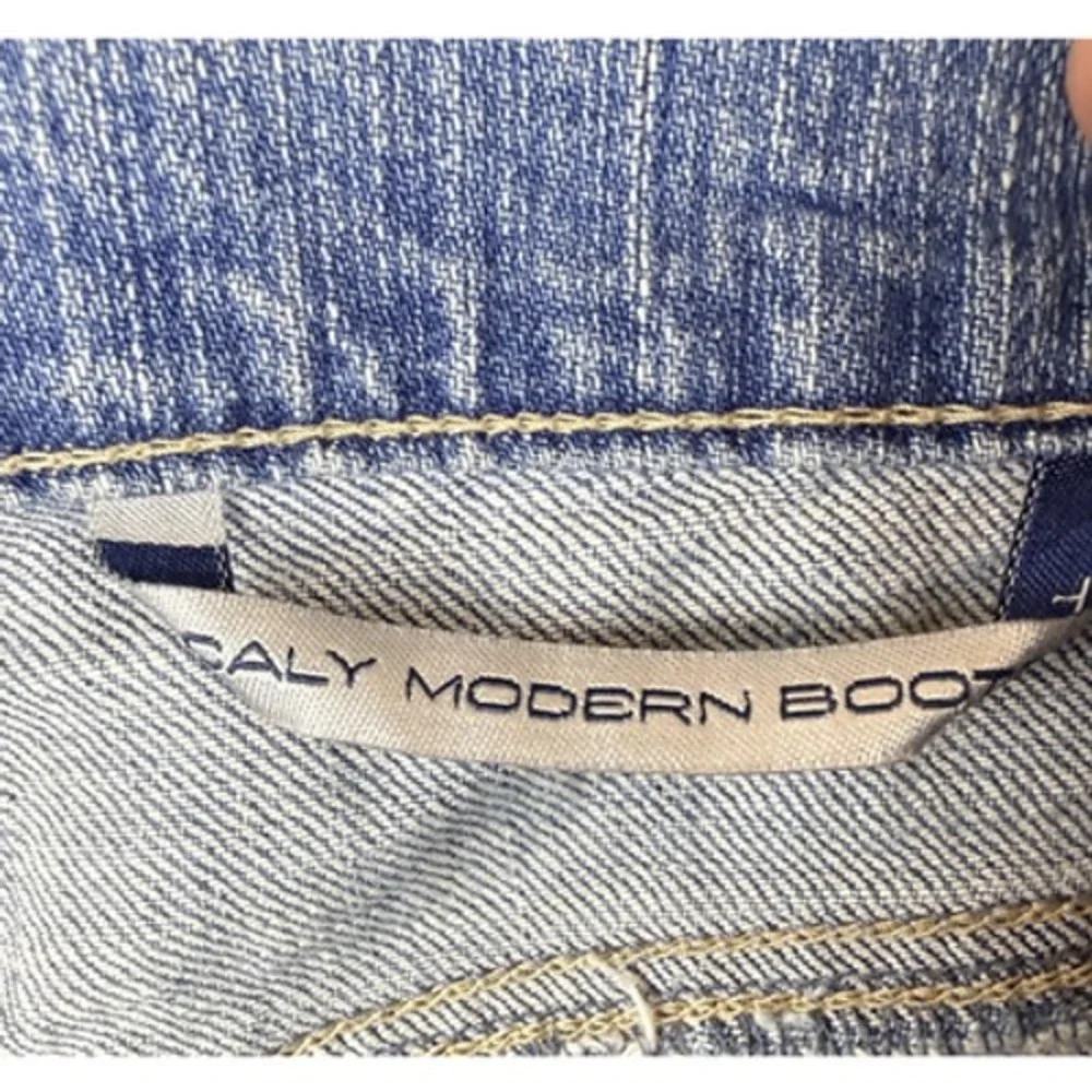 Bandolino Blu Scaly Modern Boot Jeans Women 8 Medium Wash Blue Bootcut Denim